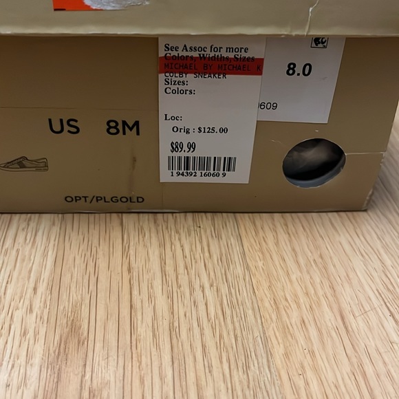 Michael Kors Colby Sneaker EMB Leather/Painted Stripe - Picture 3 of 3